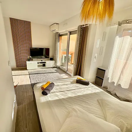 A 200m De Monaco, Moderne, Terrasse & Clim Apartament *