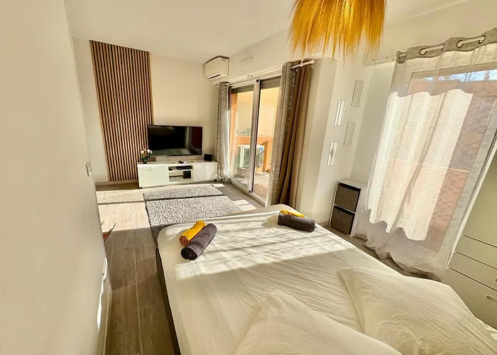 A 200m De Monaco, Moderne, Terrasse & Clim Apartment *