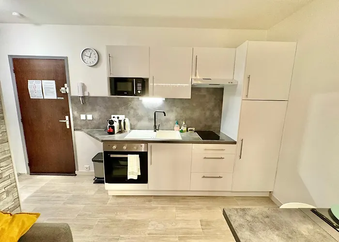 A 200m De Monaco, Moderne, Terrasse & Clim Apartment *