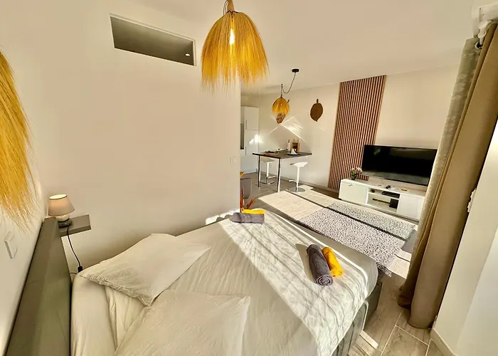 Apartment A 200m De Monaco, Moderne, Terrasse & Clim Beausoleil